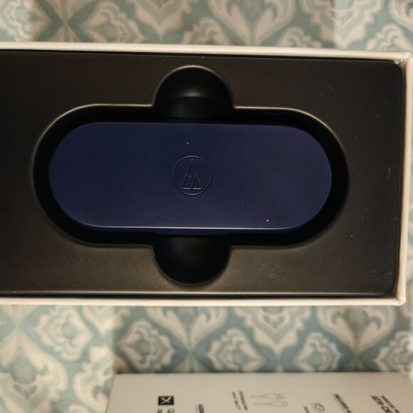 brand new audio techica earbuds - Picture 3 of 6